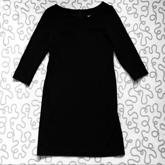 Banana Republic Dresses & Skirts - Banana Republic Black Shift Dress